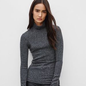 Aritzia Wilfred Free Buswell shirt